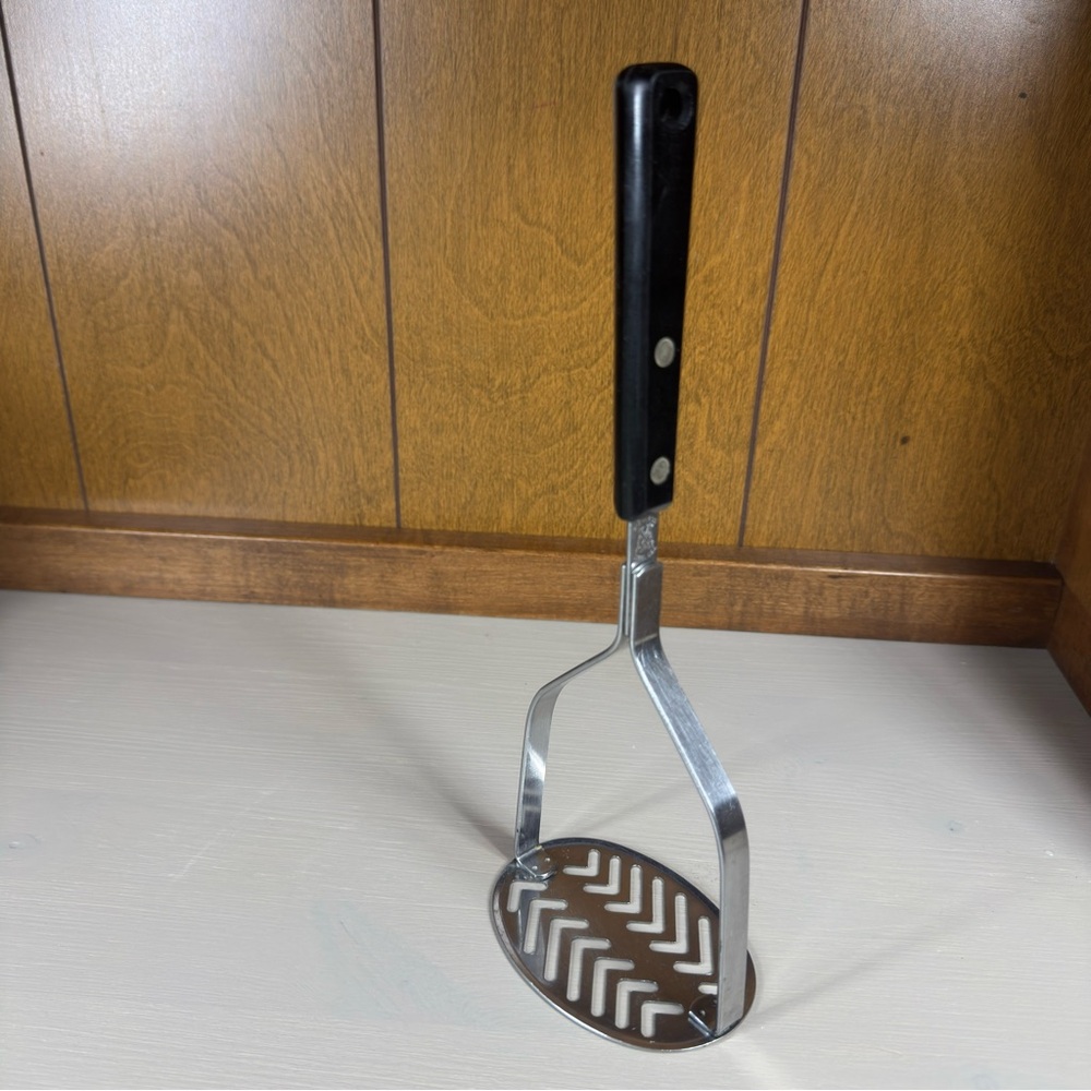 Vintage Ekco Forge Potato Masher Vegetable Stainless Steel USA Black Handle